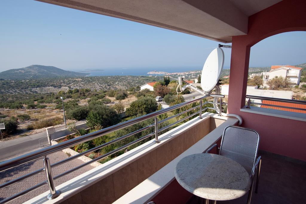 Apartments Marinic Primošten Cameră foto