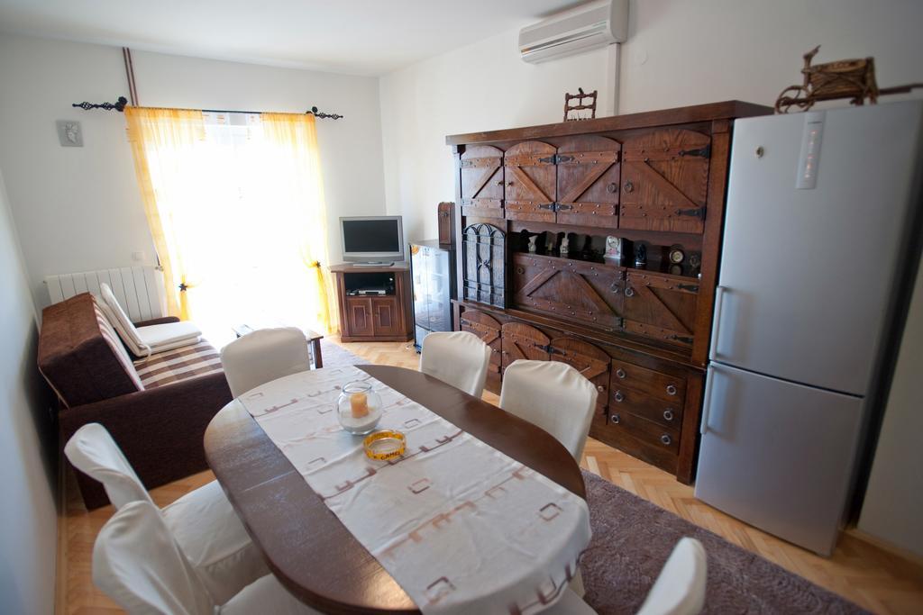 Apartments Marinic Primošten Cameră foto