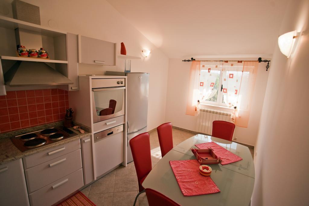 Apartments Marinic Primošten Cameră foto